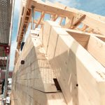 Bauen mit Holz in Frankfurt: Dort wurde ein Einfamilienhaus als unser Pilotprojekt mithilfe der TRIQBRIQ Holzbausysteme als Holzbau ohne Leim realisiert.
