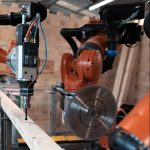 Fertigungsroboter im Stammwerk in Tübingen im Produktionsprozess