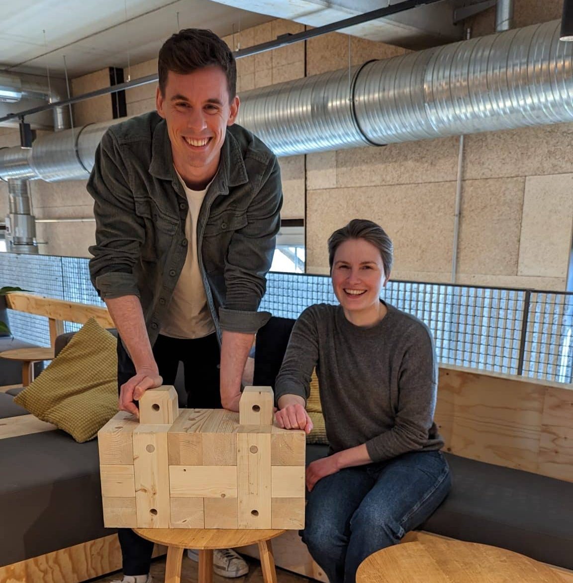 Projektinitiator*innen Annabelle von Reutern (Concular) und Lewin Fricke (TRIQBRIQ)