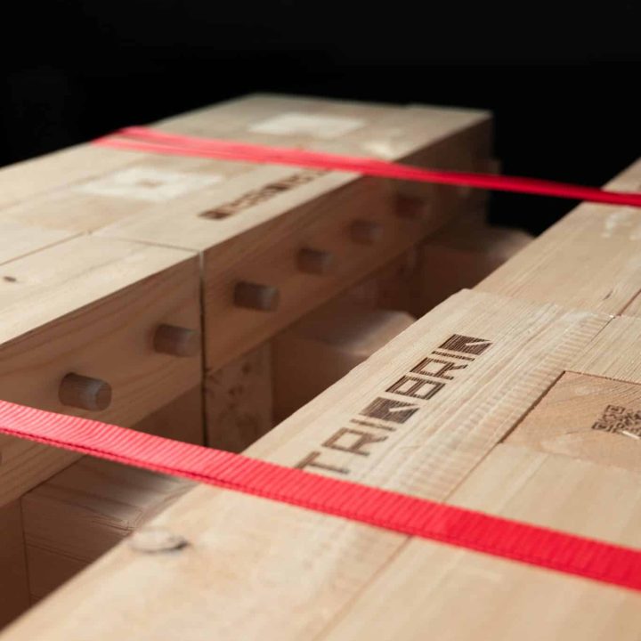Das Holzbausystem BRIQ60 in unserem Stammwerk in Tübingen